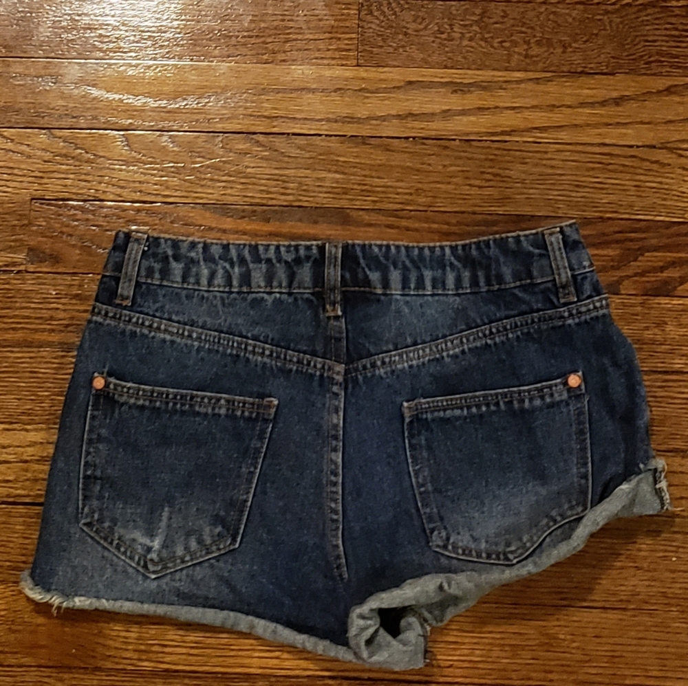 🥳 shorts 🥳 - Picture 2 of 3
